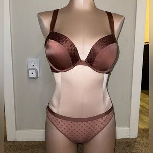 Very sexy quilted set